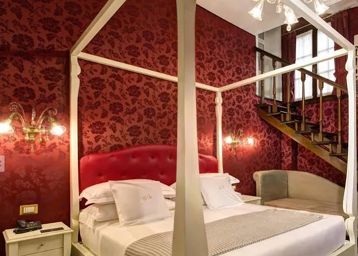 Gkk Exclusive Private Venice